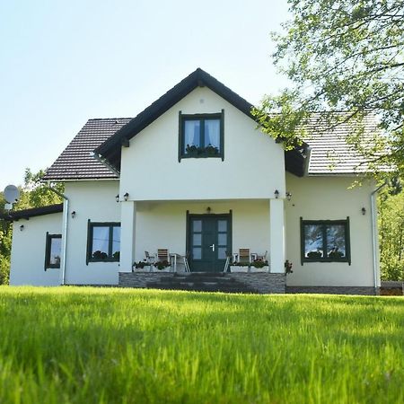 Kadarhaz Bed & Breakfast Vlahita Dış mekan fotoğraf