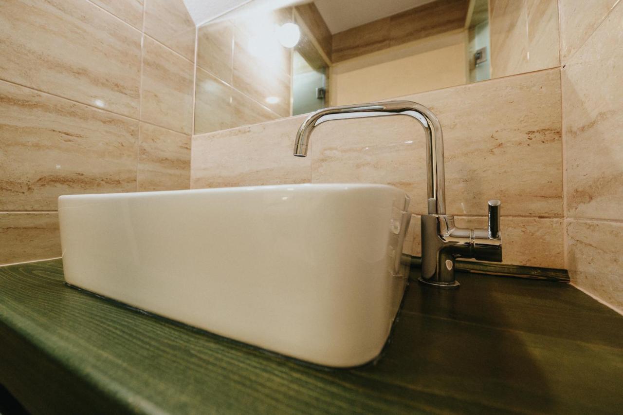 Kadarhaz Bed & Breakfast Vlahita Dış mekan fotoğraf